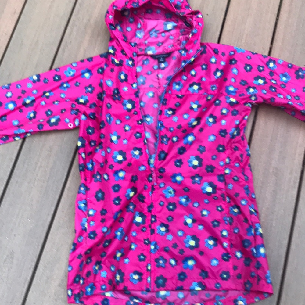 Pretty raincoat girls Land’s End. Fits in a pocket